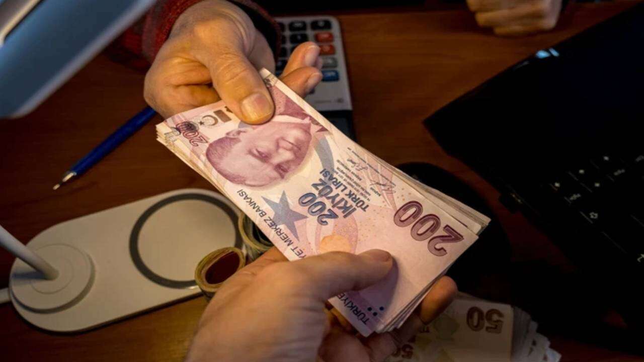 Milyonlarca ev hanımına ve anneye müjde: Emeklilik tarihi öne çekiliyor, işte masadaki yeni reform paketi! 7